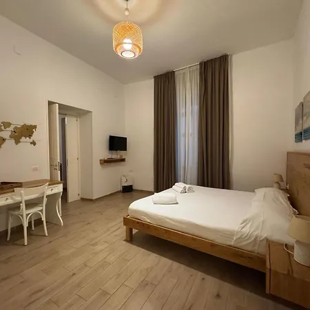 L'arco Dell'anticaglia * Napels